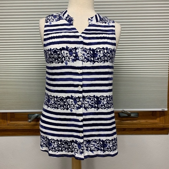 Max Jeans NWT blue & white striped sleeveless button down top Size XS - Picture 1 of 7